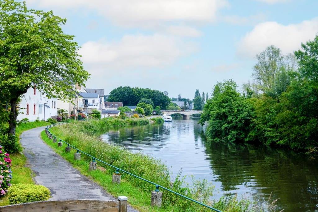 Appartamento Les Berges De L'Oust Malestroit Esterno foto