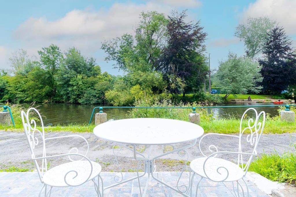 Appartamento Les Berges De L'Oust Malestroit Esterno foto